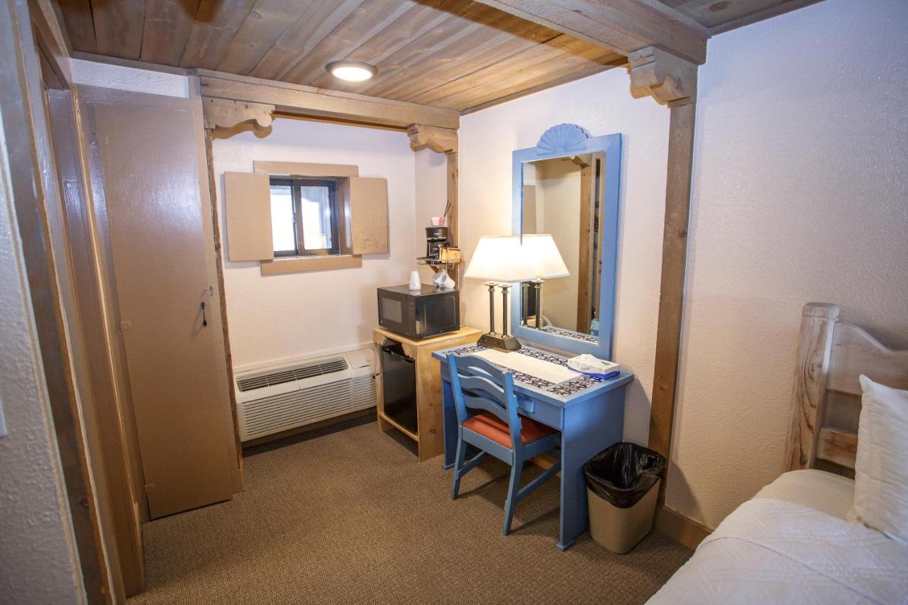 Chama Trails Motel Eksteriør bilde